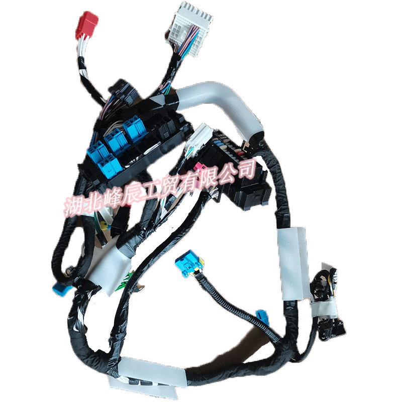 Dongfeng/Dcec Kinland/Kingrun Engine Parts Auto parts for Truck Chassis Wiring Harness Assembly-Right 3724030-C0368